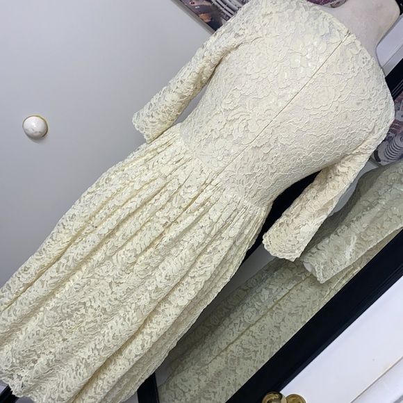 VNTG DAINTY JEWELLS CLOTHIER 80s LACE WEDDING DRESS/EASTER DRESS BUTTER YELLOW - Picture 9 of 16